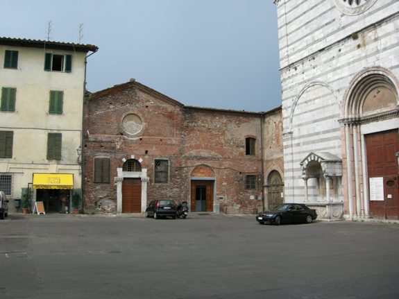 Францисканский монастырь в г. Лукка, Италия