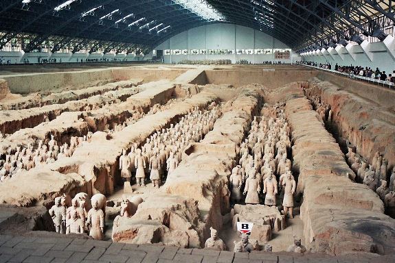 Гробница первого императора династии Цинь. Китай