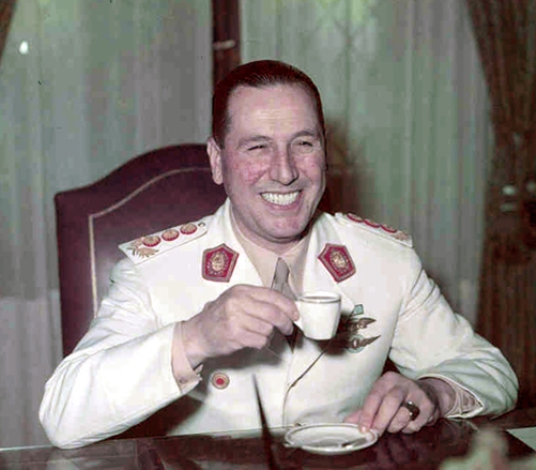 Х. Перон в военной форме. Фото: 1950-е гг.