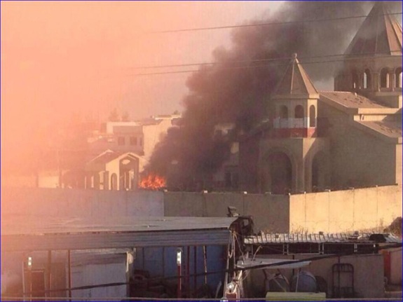 Уничтожение церкви Св. Эчмиадзин в Мосуле. Источник: http://asbarez.com/