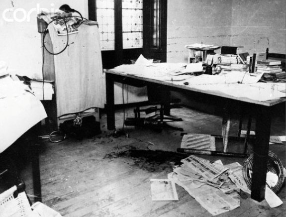Кабинет Троцкого, в котором было совершено покушение. Фото 1940 г.
