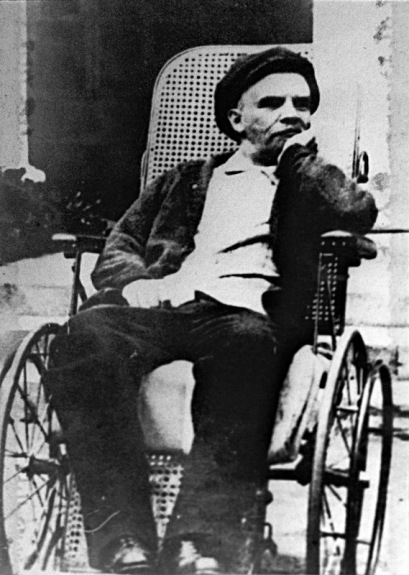 Ленин в Горках после инсульта. Фото: 1923 г.