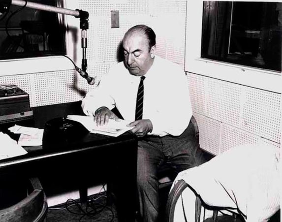 Пабло Нерудо на сессии звукозаписи в библиотеке Конгресса, 20 июня 1966 г. Photo: Library of Congress-Wikipedia.org