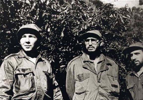 Рауль и Фидель Кастро. Фото: 1958 г.