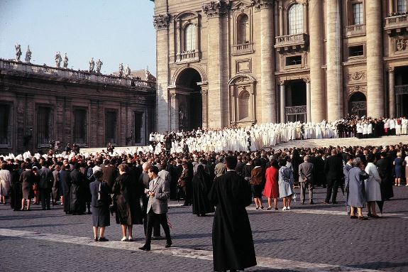 Ватикан в день открытия Второго Ватиканского собора