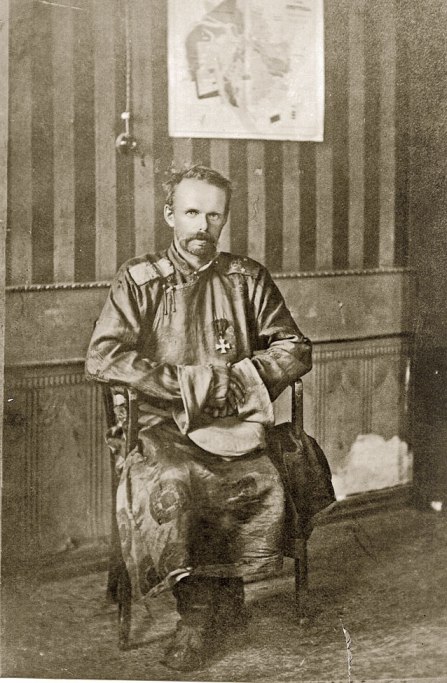 Генерал-лейтенант барон Роман Федорович фон Унгерн-Штернберг в Иркутске на допросе в штабе 5-й советской армии. 1-2 сентября 1921 года