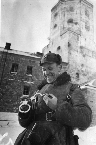 офицер в Выборгском замке