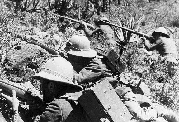 Итальянские солдаты в Эфиопии. Фото: 1935 г.