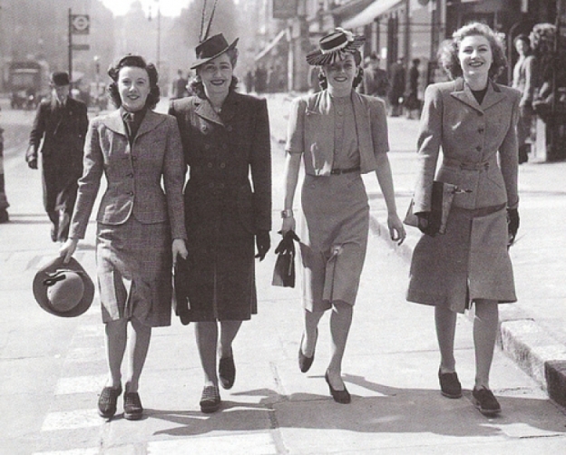 Послевоенная женская одежда. Фото 40-х гг.