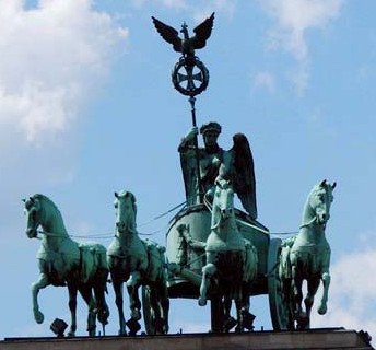квадрига на Бранденбургских воротах в Берлине