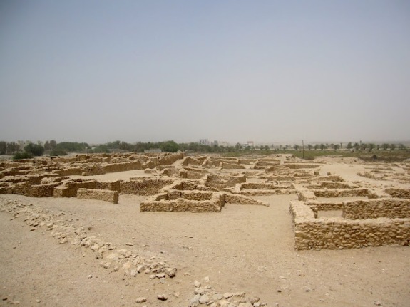 Руины на территории Бахрейна, которые относят к цивилизации Дильмун