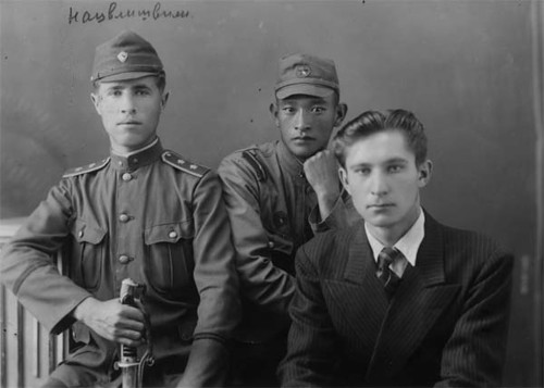Русские эмигранты на китайской службе. Фото 1920-х гг.
