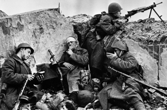 Солдаты Белорусского фронта на отдыхе. Фото 1940-х гг.