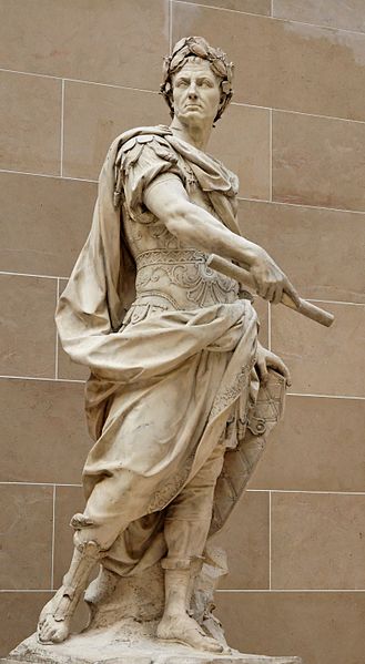 статуя Цезаря