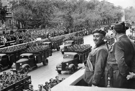 Войска Франко занимают Мадрид. Фото: 28 марта 1939 г.